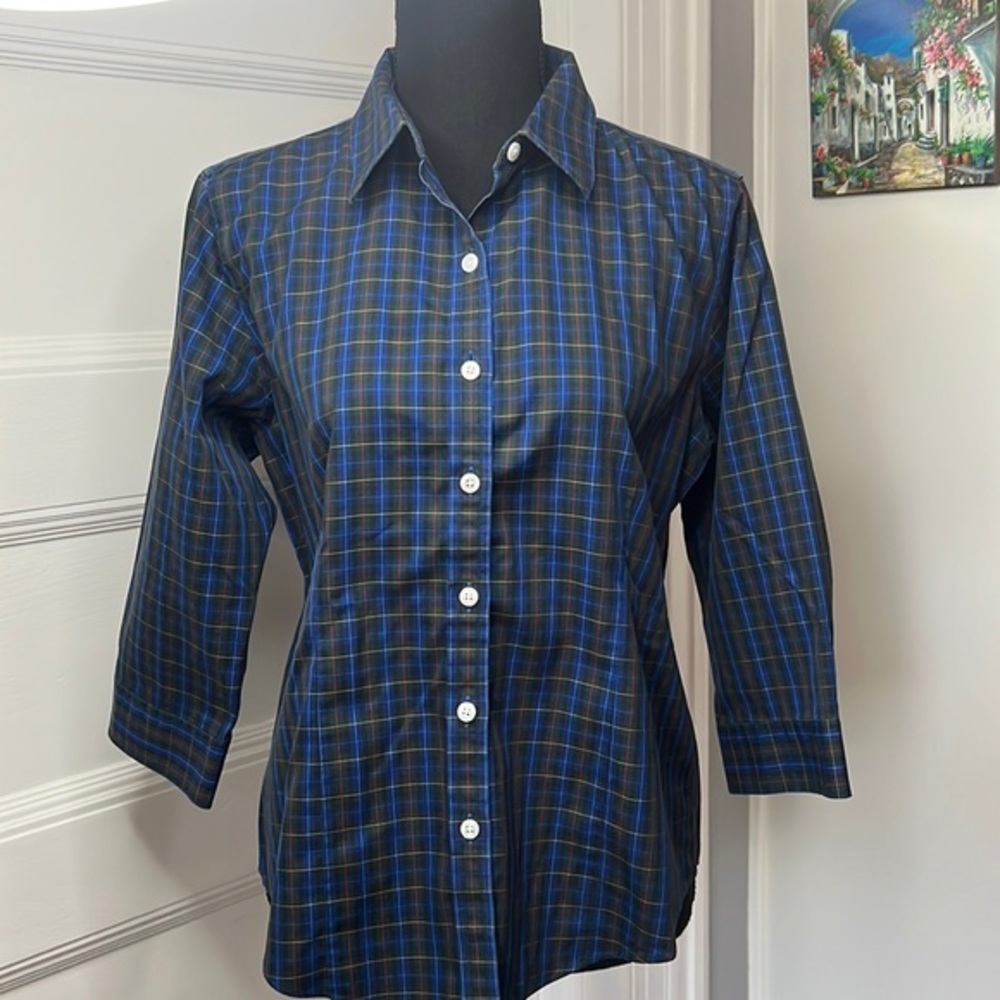 L.L. BEAN WOMENS BUTTON‎ DOWN SHIRT SIZE S NEW WITHOUT TAGS,